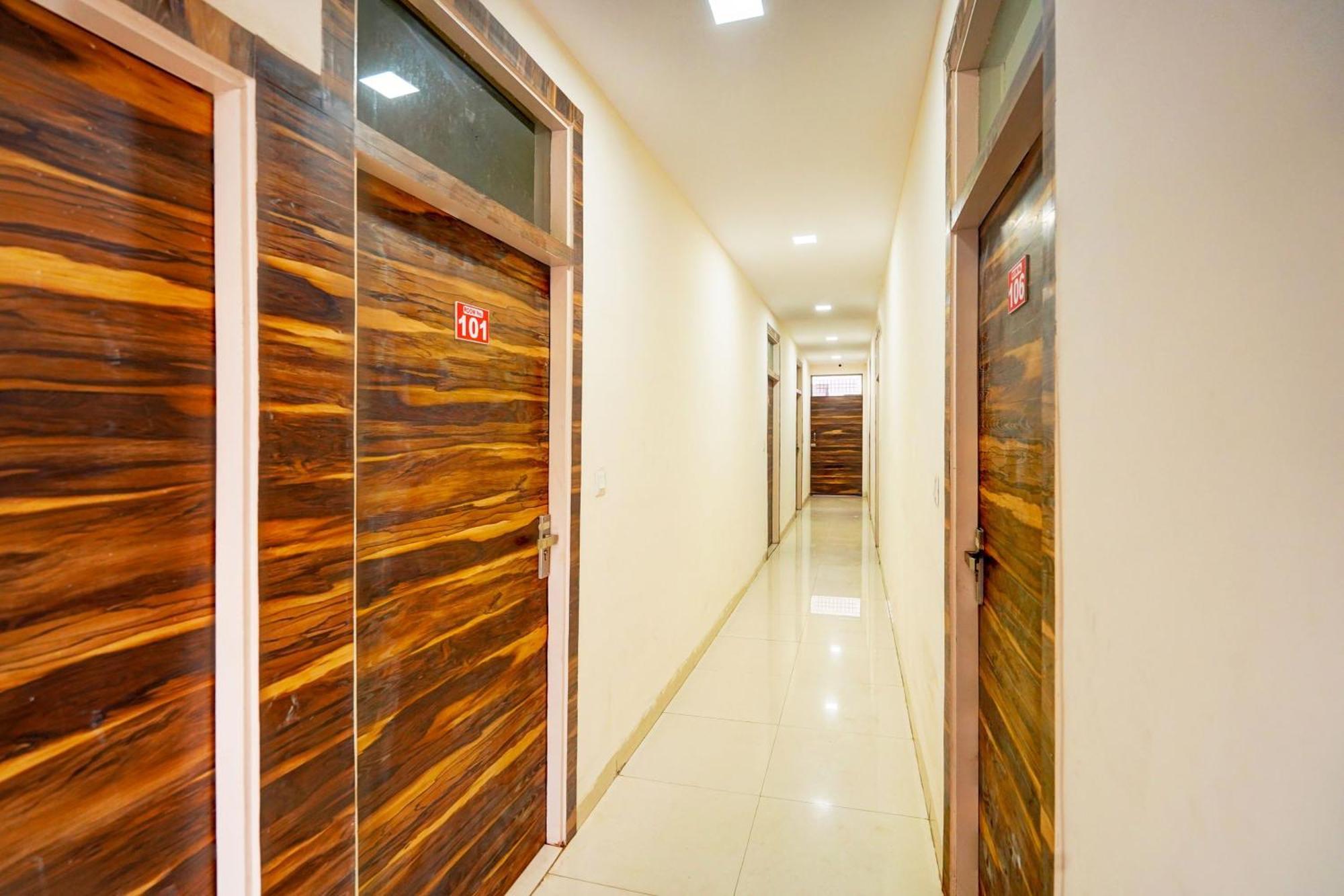 Hotel O Marina Ghaziabad Dış mekan fotoğraf